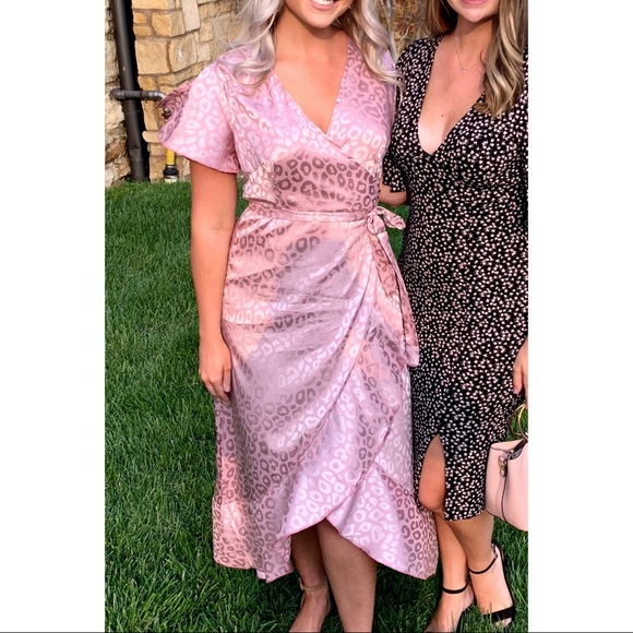 Pink leopard print silk / jacquard wrap midi dress - Picture 4 of 4